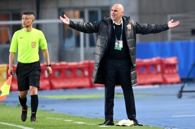 华体会官方网站-穆斯卡特：我们邀请斯卢茨基观赛 却没有受到尊重