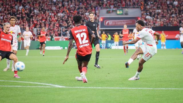 华体会官网-2比0领先就不会踢，控不住场的勒沃库森失德甲金身